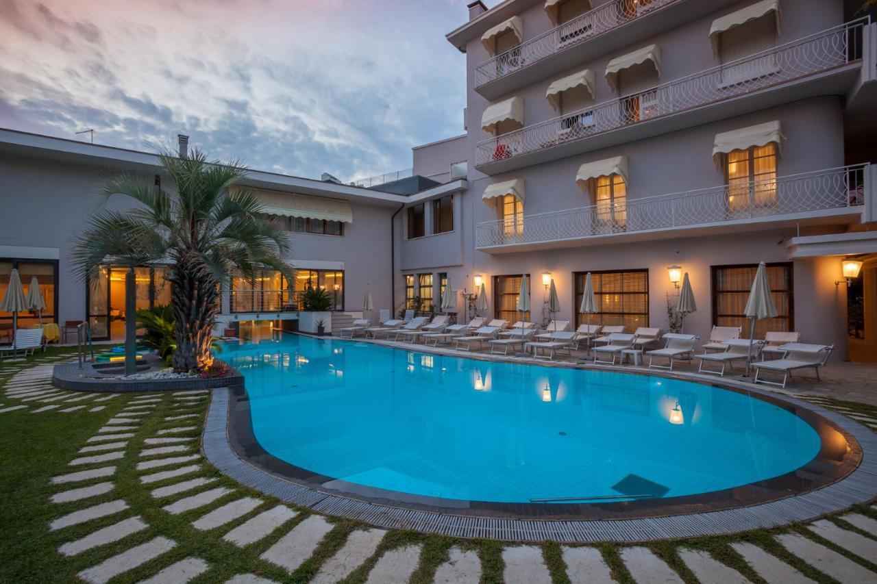 Hotel Terme Salus أبانو تيرمي المظهر الخارجي الصورة